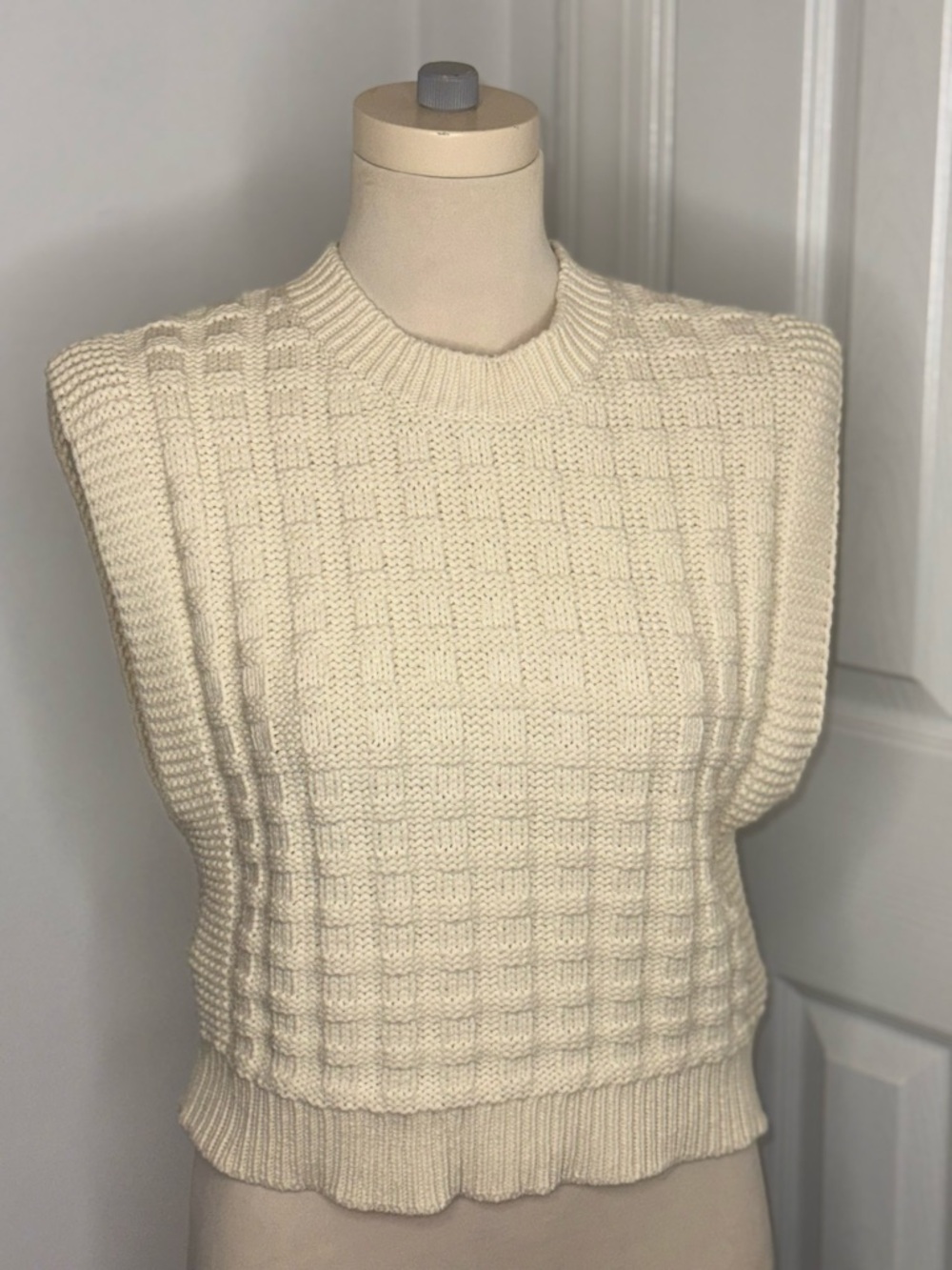 Madewell Cream Knit Sleeveless Sweater Vest medium